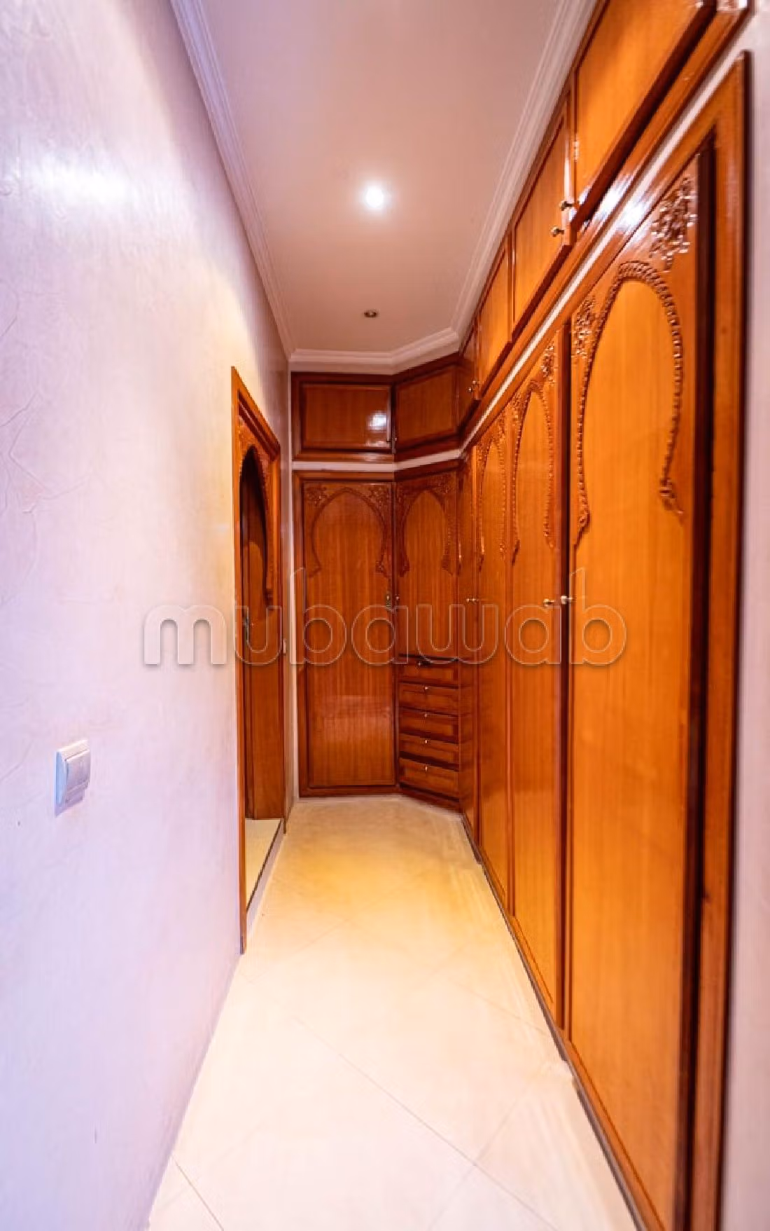 Eccezionale villa in vendita a Jawhar. 6 belle camere da letto. arredato.