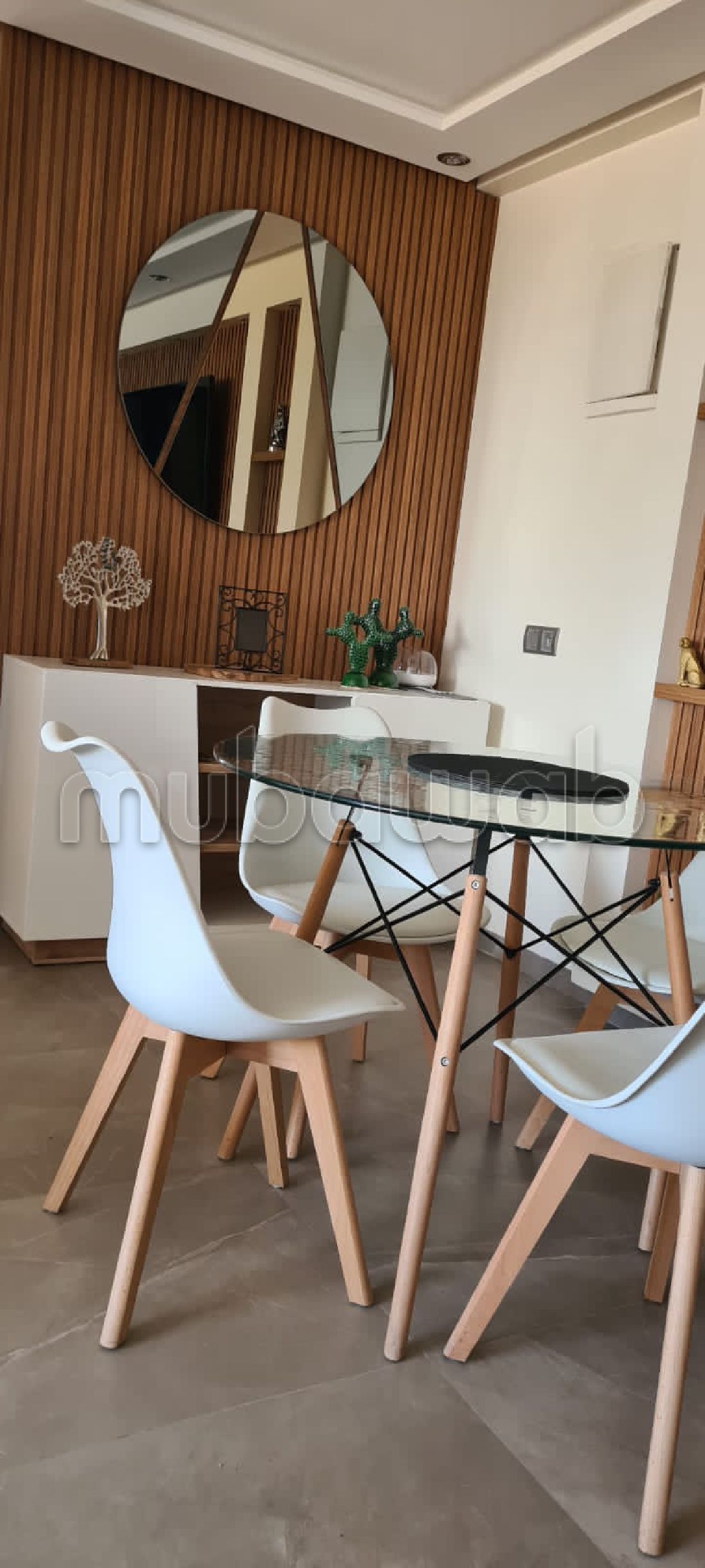 Apartment for rent in Hay Mohammadi. 3 large living areas. Furnished