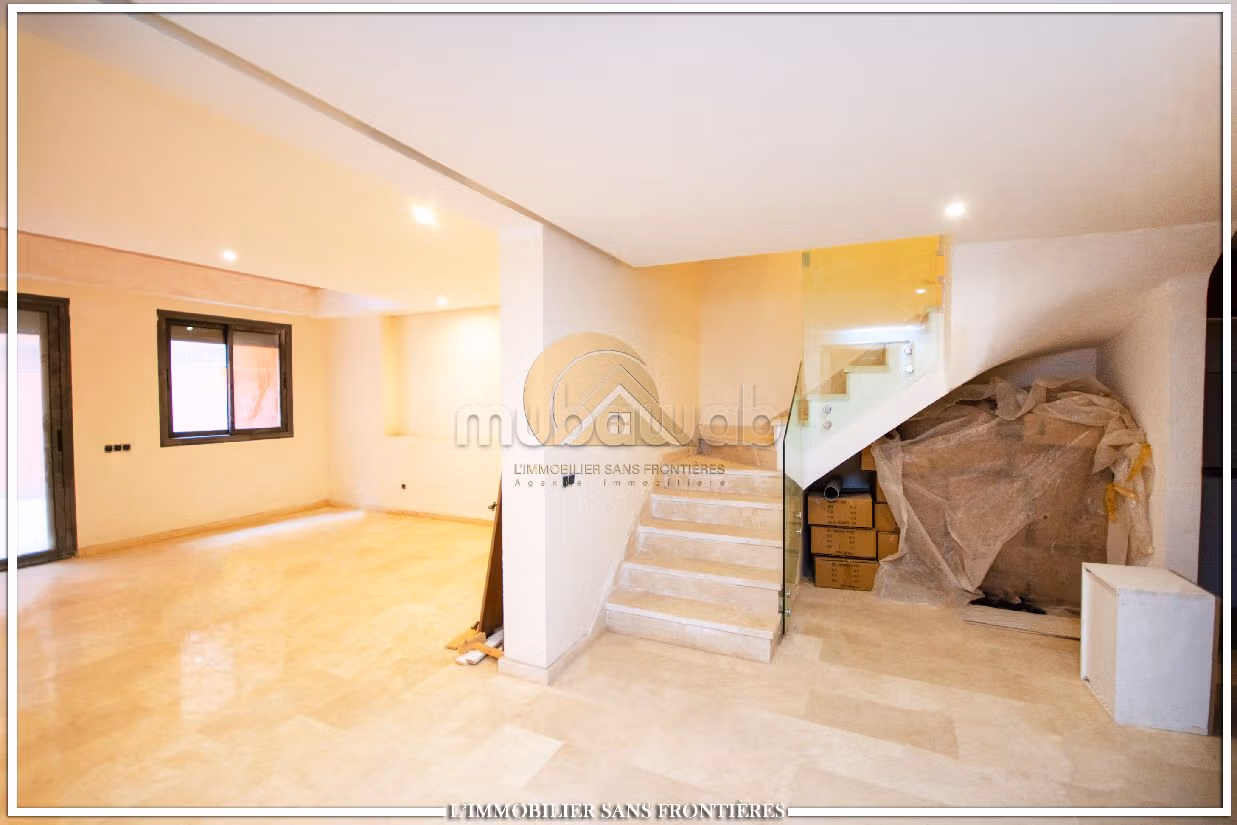 شقة للبيع بالسملالية. المساحة الإجمالية 118 م². بواب ومكيف الهواء