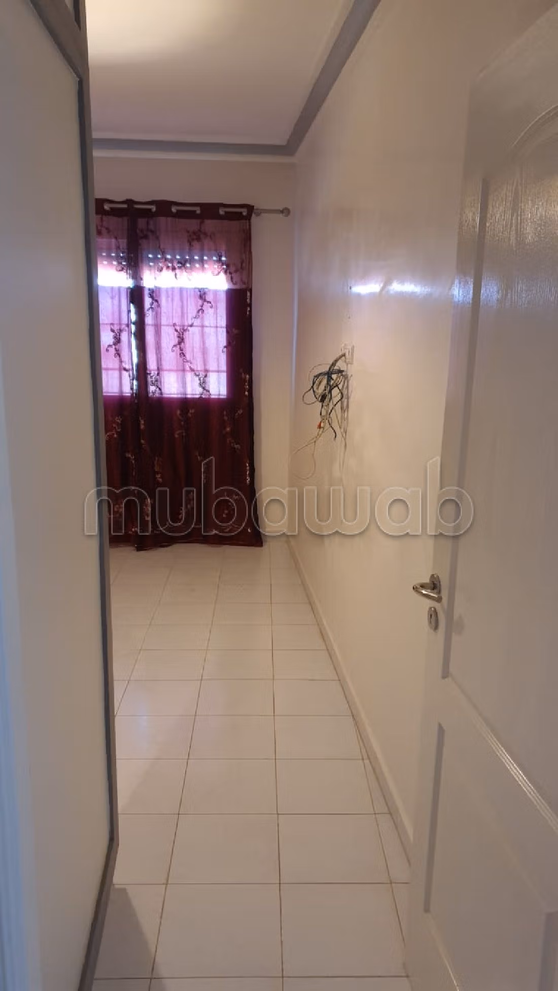 استئجار شقة ب البساتين. 3 قطع. خدمات الكونسياج ، و تكييف الهواء.