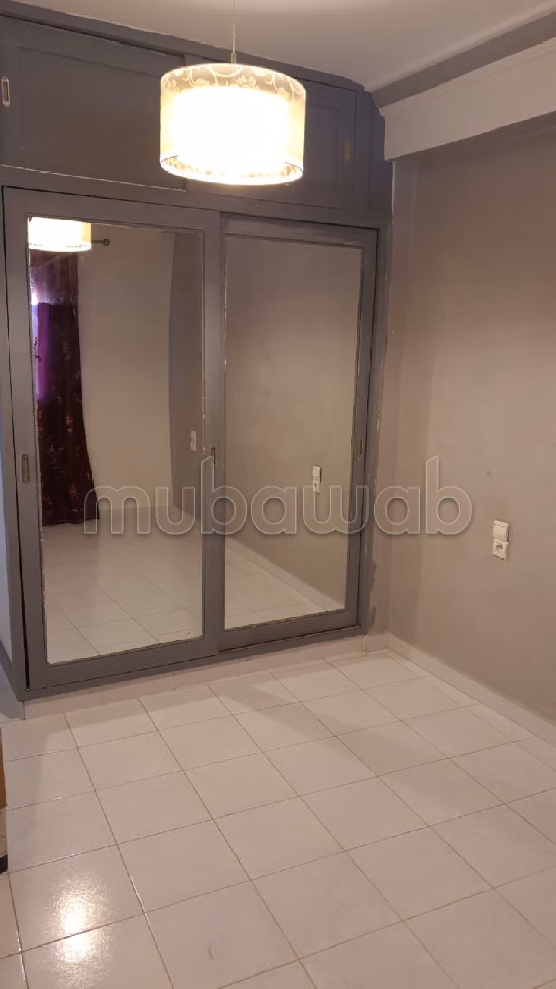 استئجار شقة ب البساتين. 3 قطع. خدمات الكونسياج ، و تكييف الهواء.