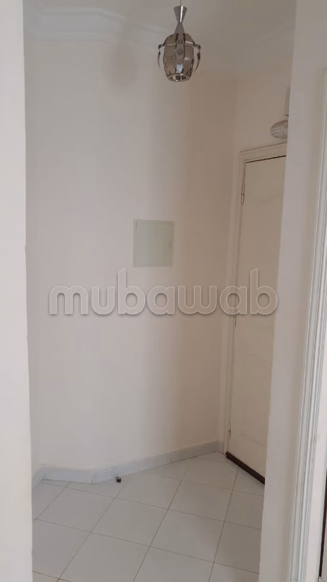 استئجار شقة ب البساتين. 3 قطع. خدمات الكونسياج ، و تكييف الهواء.