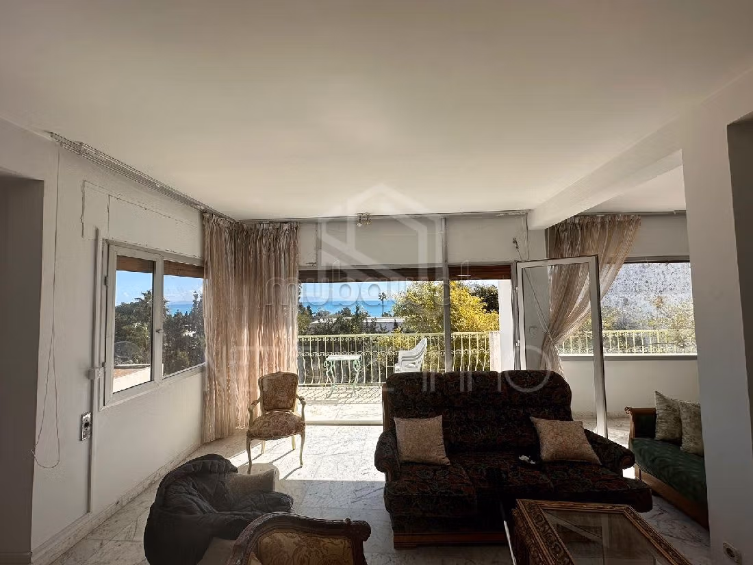 Luxury Villa for rent in Carthage. Small area 1 m². Well furnished. 