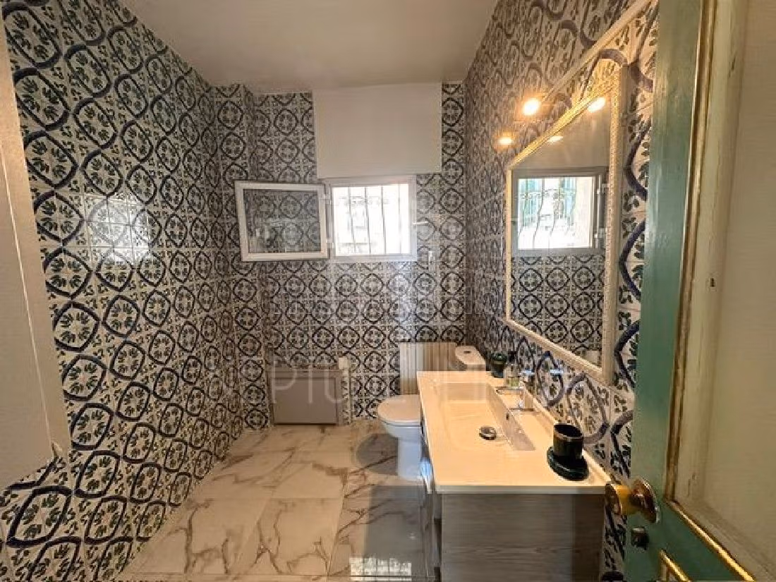 Luxury Villa for rent in Carthage. Small area 1 m². Well furnished. 