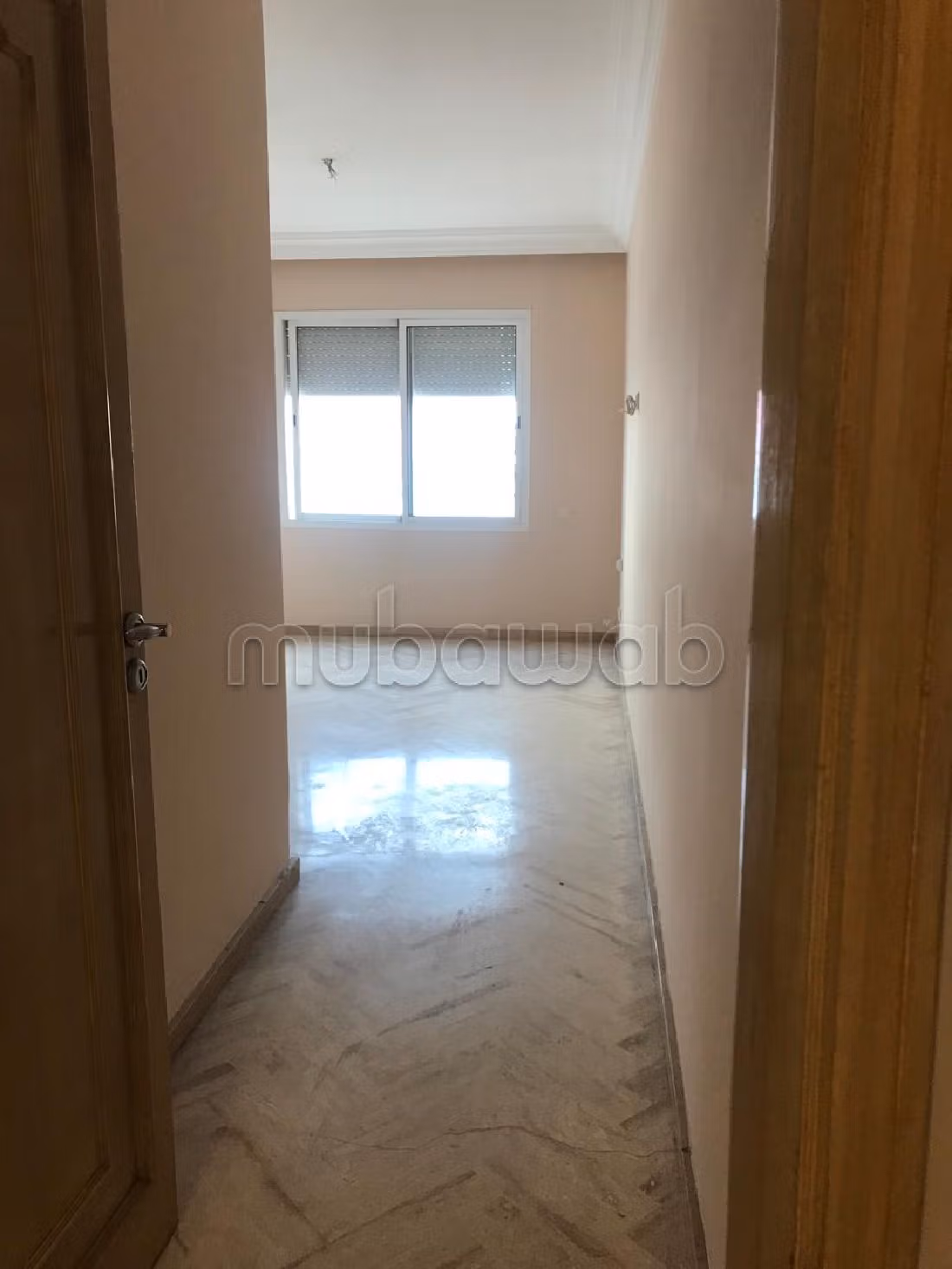 Piso en alquiler en Gauthier. 3 dormitorios. Con Ascensor, Estacionamiento