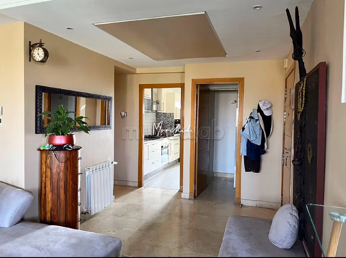 Vendita di un bell'appartamento. Superficie di 213 m². arredato.