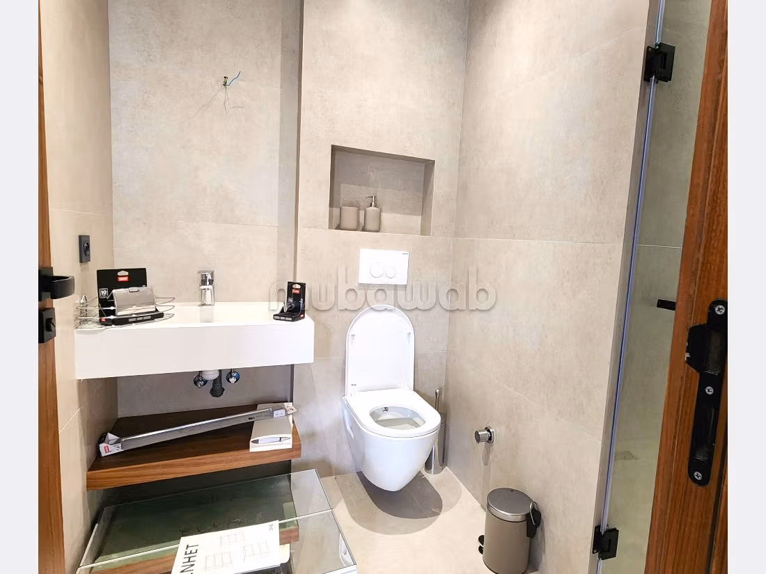 Great apartment for rent in Les princesses. 2 large rooms. Ample storage space