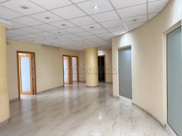 A louer plateau 268 m² au rdc au Lac 1