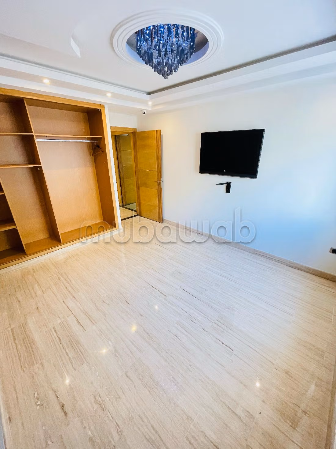 Appartementen te huur in Val Fleury. 6 Ruimtes. Volledig gemeubileerd. 