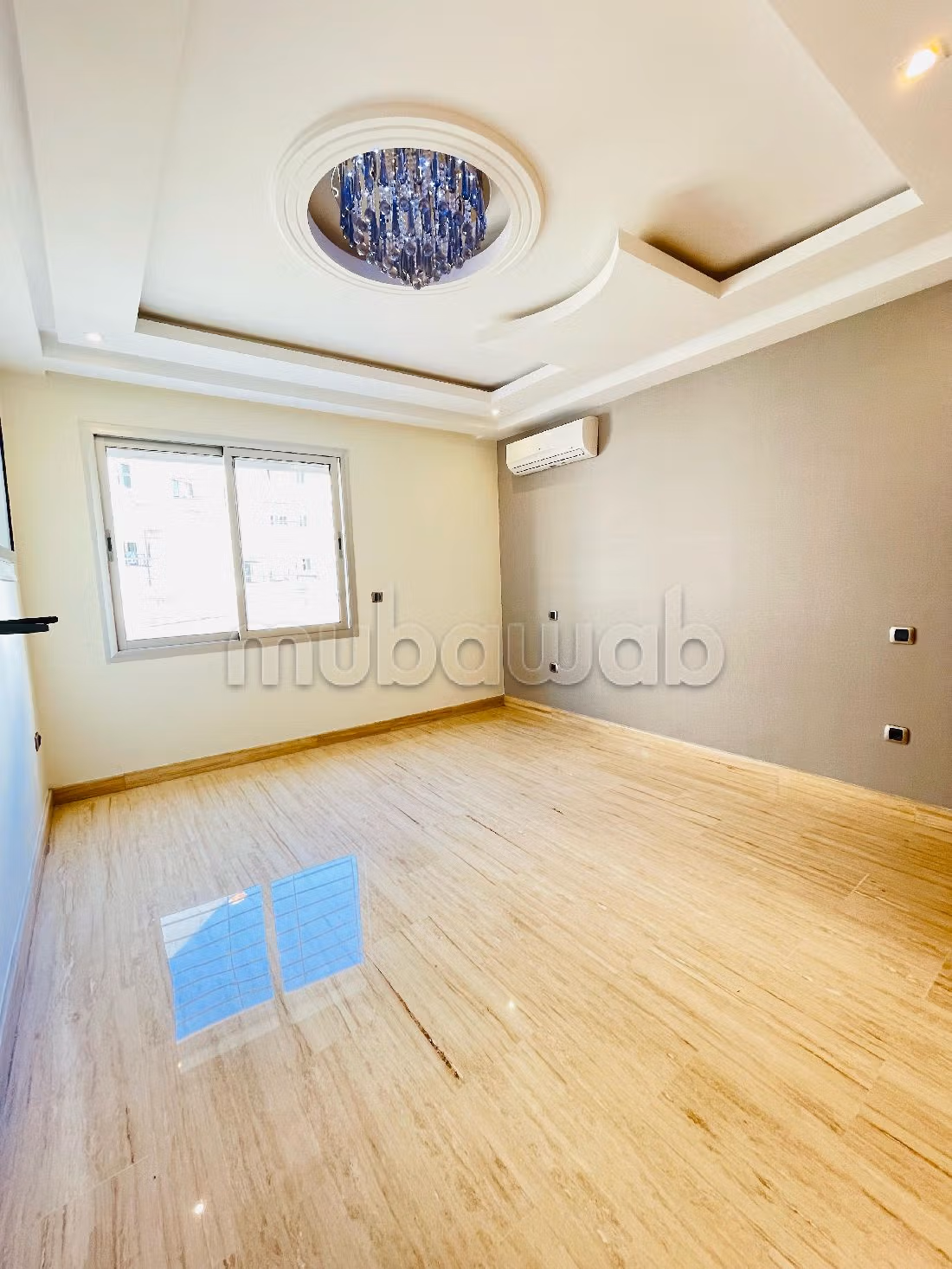 Appartementen te huur in Val Fleury. 6 Ruimtes. Volledig gemeubileerd. 