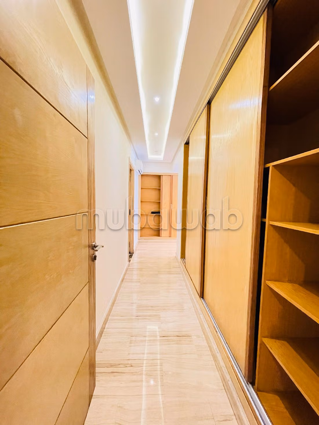 Appartementen te huur in Val Fleury. 6 Ruimtes. Volledig gemeubileerd. 