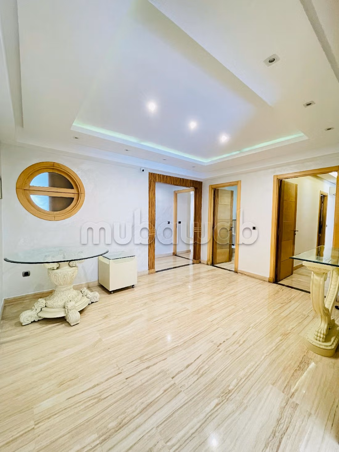 Appartementen te huur in Val Fleury. 6 Ruimtes. Volledig gemeubileerd. 