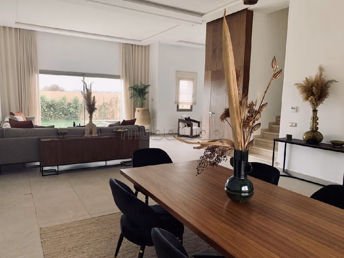 Villa's en luxe woningen kopen in Route Amizmiz. 3 Kamers. 