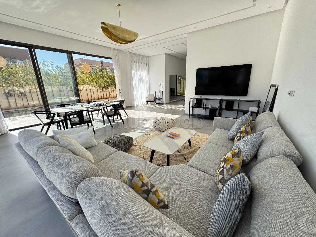 Fabulous house for sale in Amelkis. 4 lovely rooms. Well furnished. 