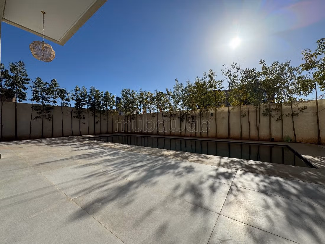 Fabulous house for sale in Amelkis. 4 lovely rooms. Well furnished. 