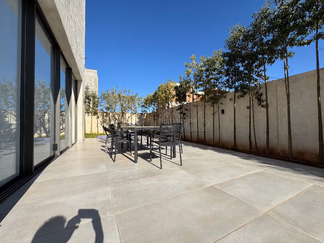 Fabulous house for sale in Amelkis. 4 lovely rooms. Well furnished. 