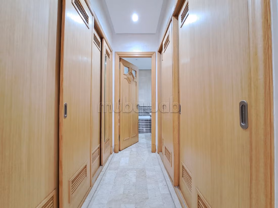 Piso en venta en Palmier. 3 habitaciones confortables. Sin ascensor, gran terraza