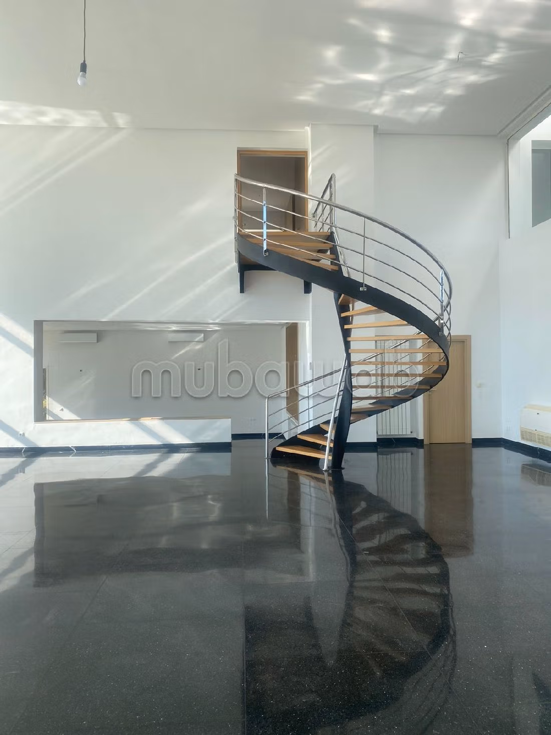 Villa neuve 4730m2 à souissi