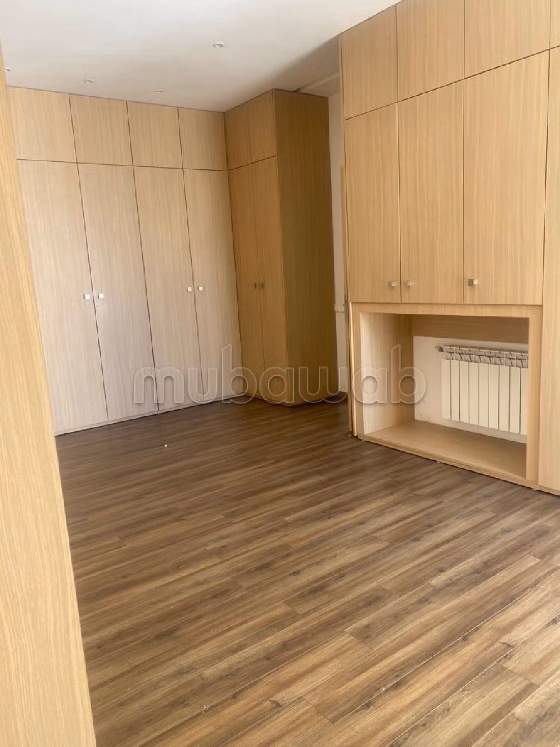 Villa neuve 4730m2 à souissi