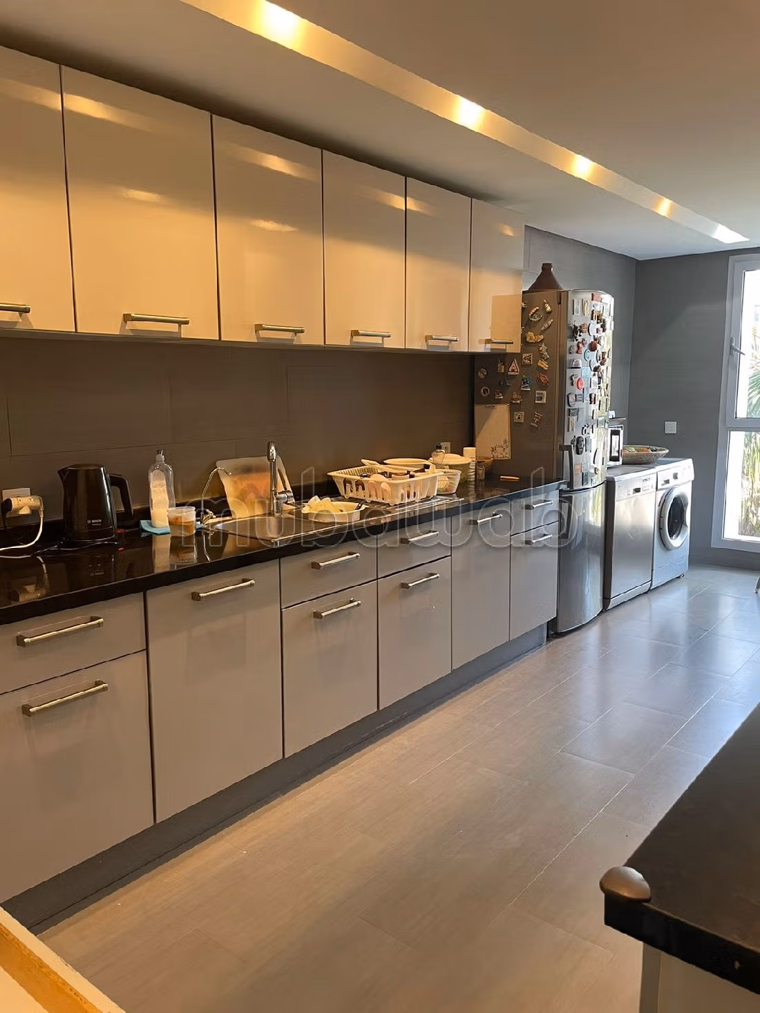 BEL APPARTEMENT à louer VIDE, résidence à AIN DIAB