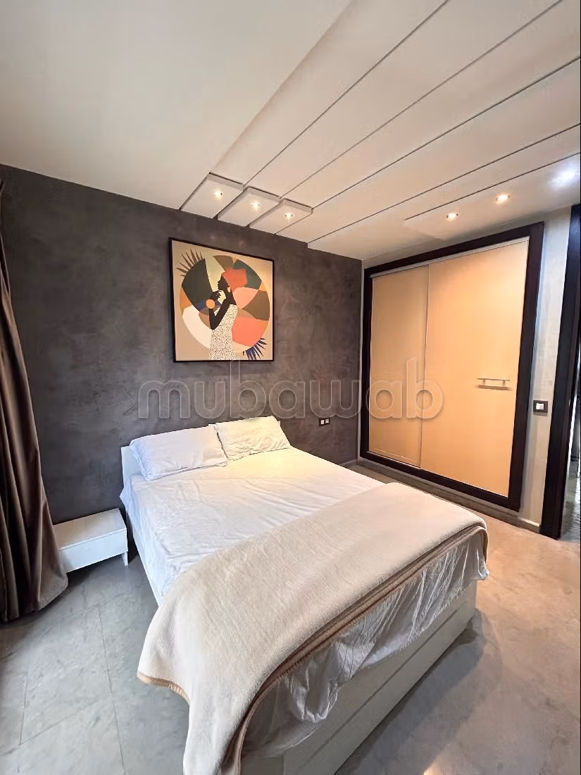 Louez cet appartement à Sania. Surface de 110 m². Bien meublé
