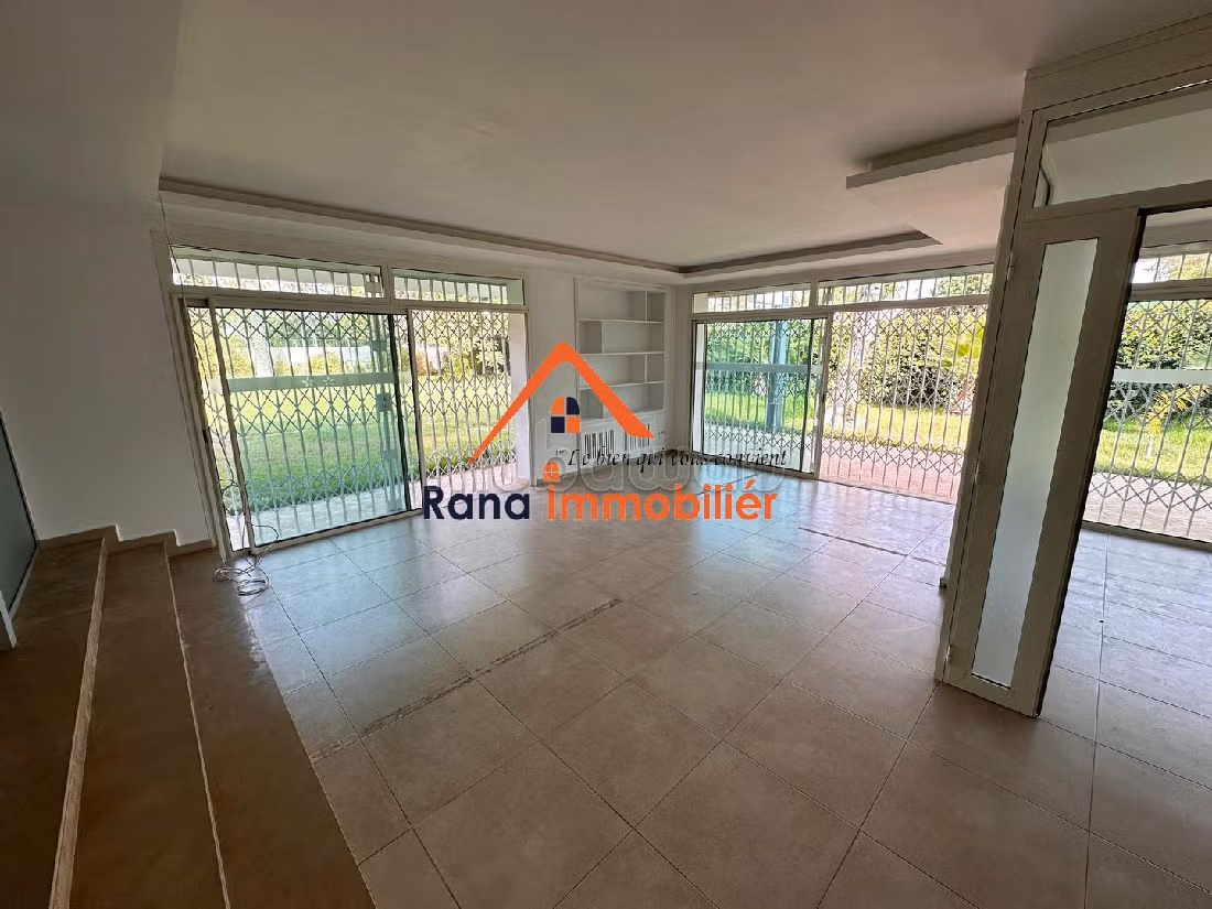 Villa bureau à louer sur Souissi