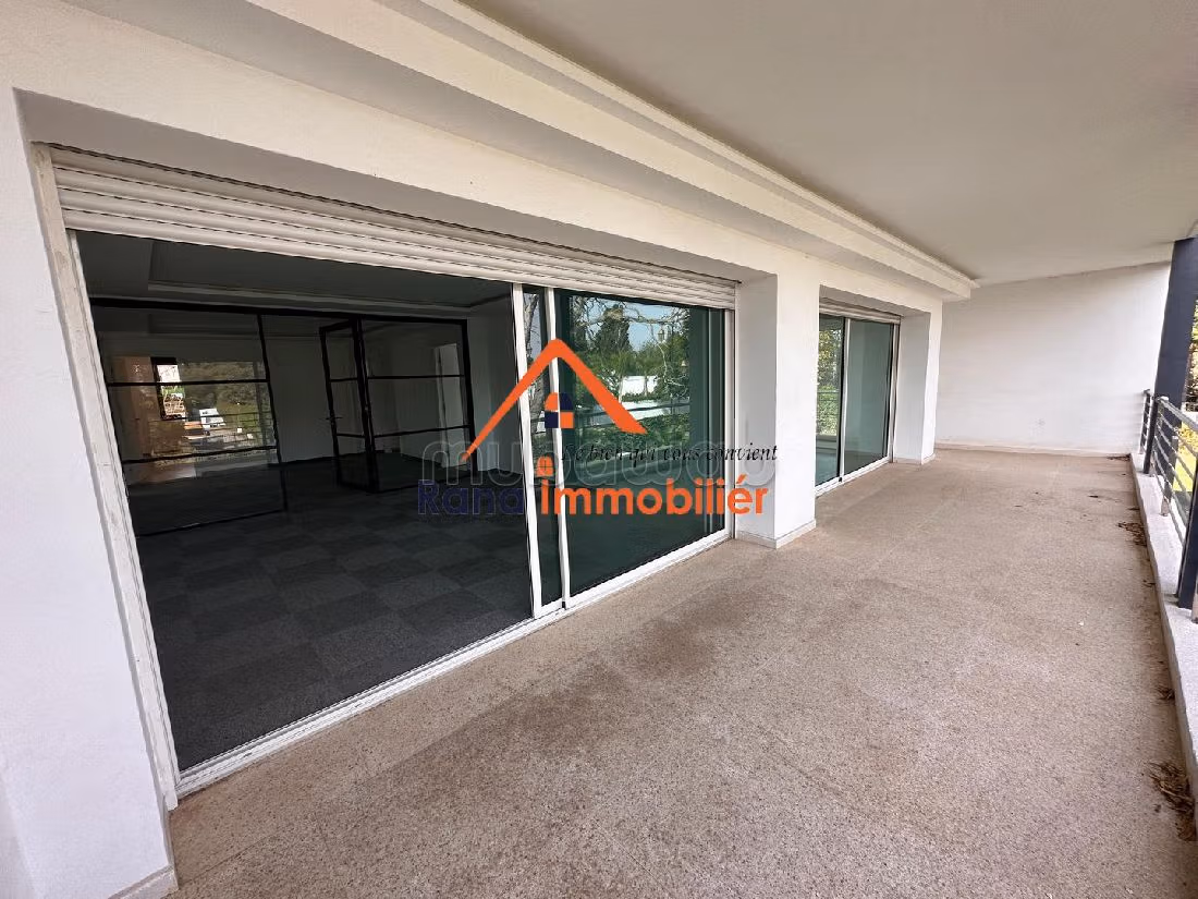 Villa bureau à louer sur Souissi