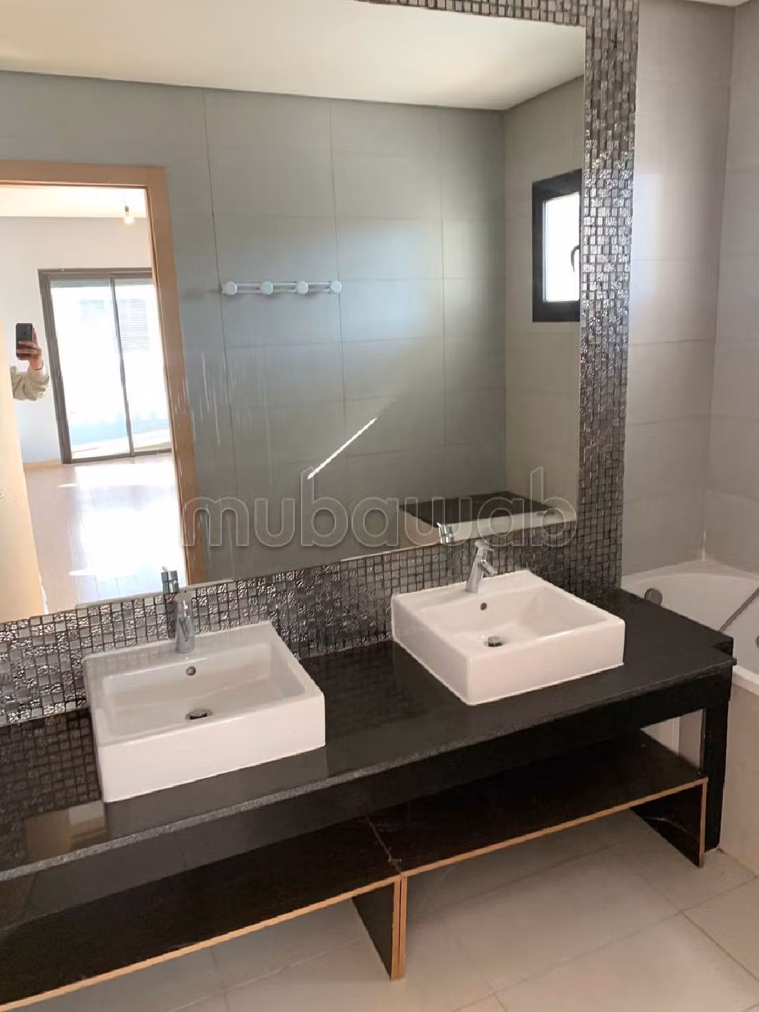 Belle villa à la ville verte