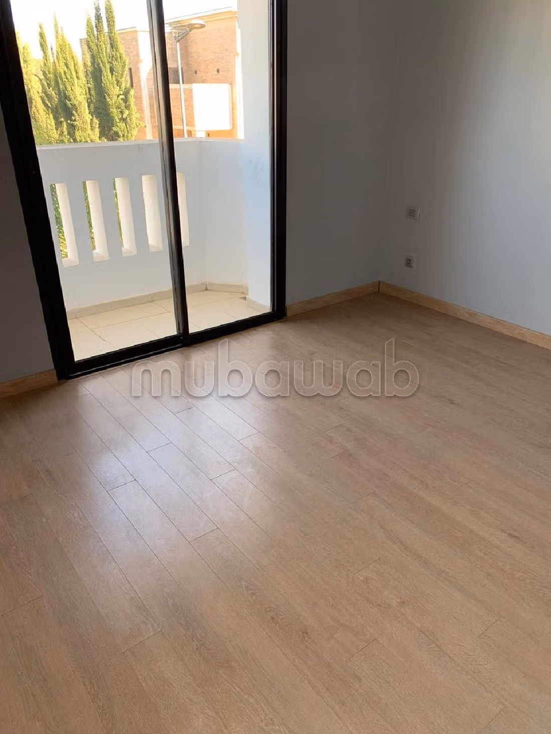 Belle villa à la ville verte