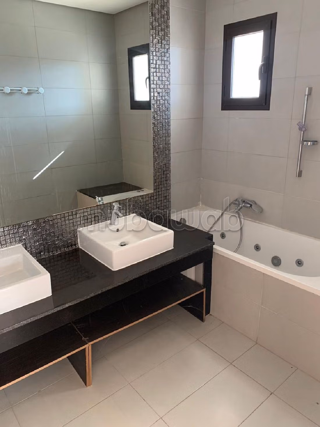 Belle villa à la ville verte