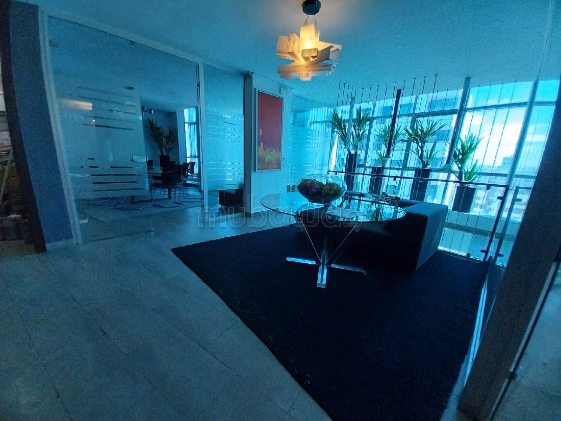 Nu te huur: kantoorruimte in Racine. Totale oppervlakte 220 m². Conciërgeservice en airconditioning.