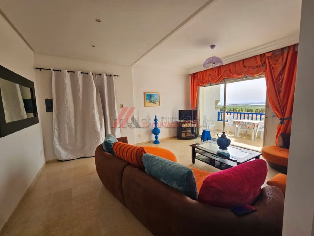 A vendre un s2 à hergla avec parking et cellier