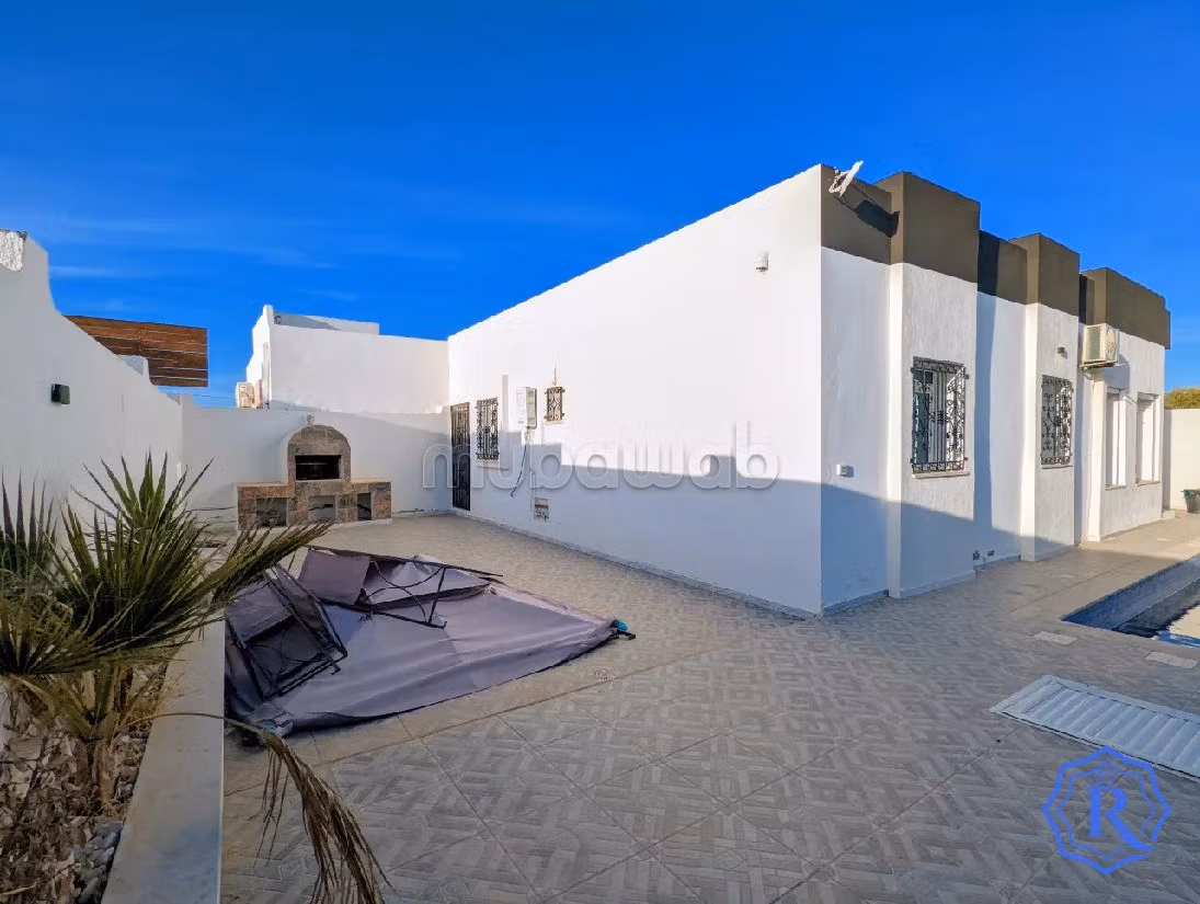 Villa nouirat avec piscine a djerba