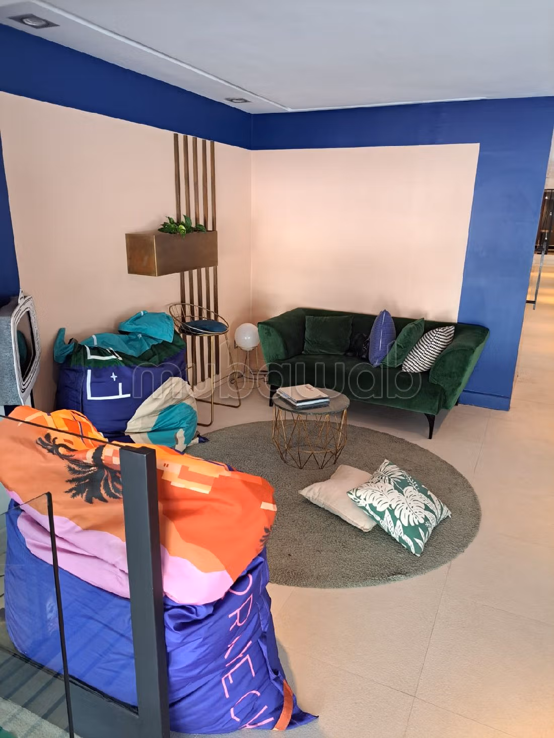 Offices for rent in Racine. Large area 500 m². Thermal insulation and soundproofing, Air conditioning installation. 