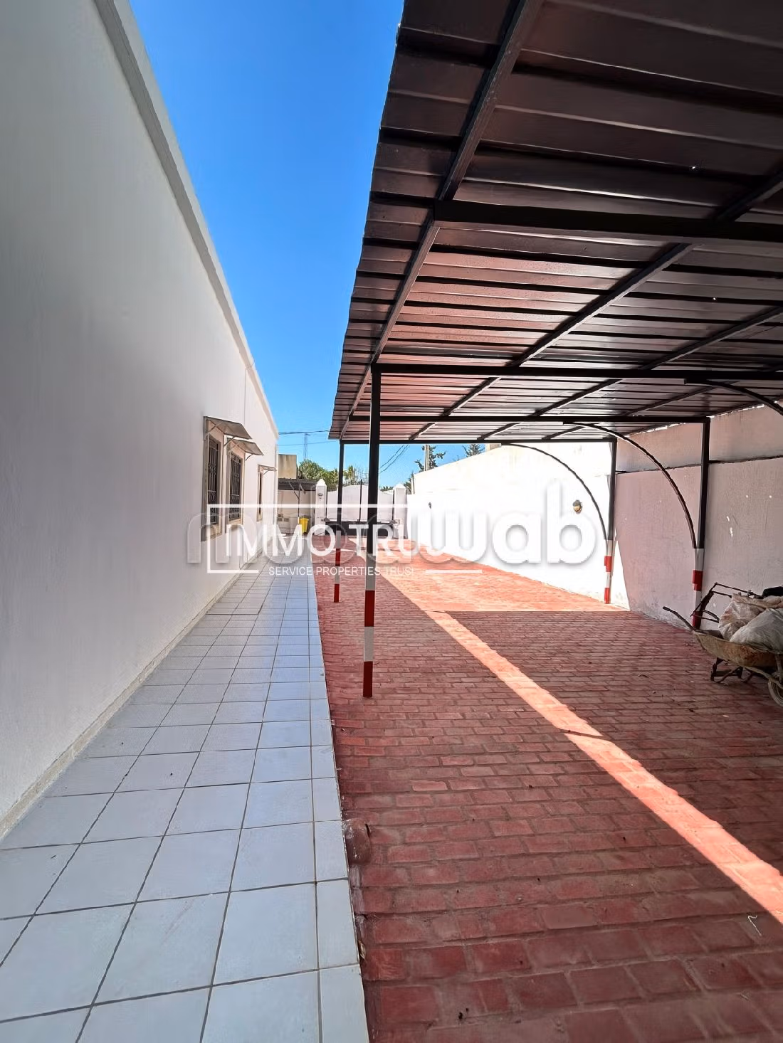 Villa plain pied S5 avec piscine à La Soukra