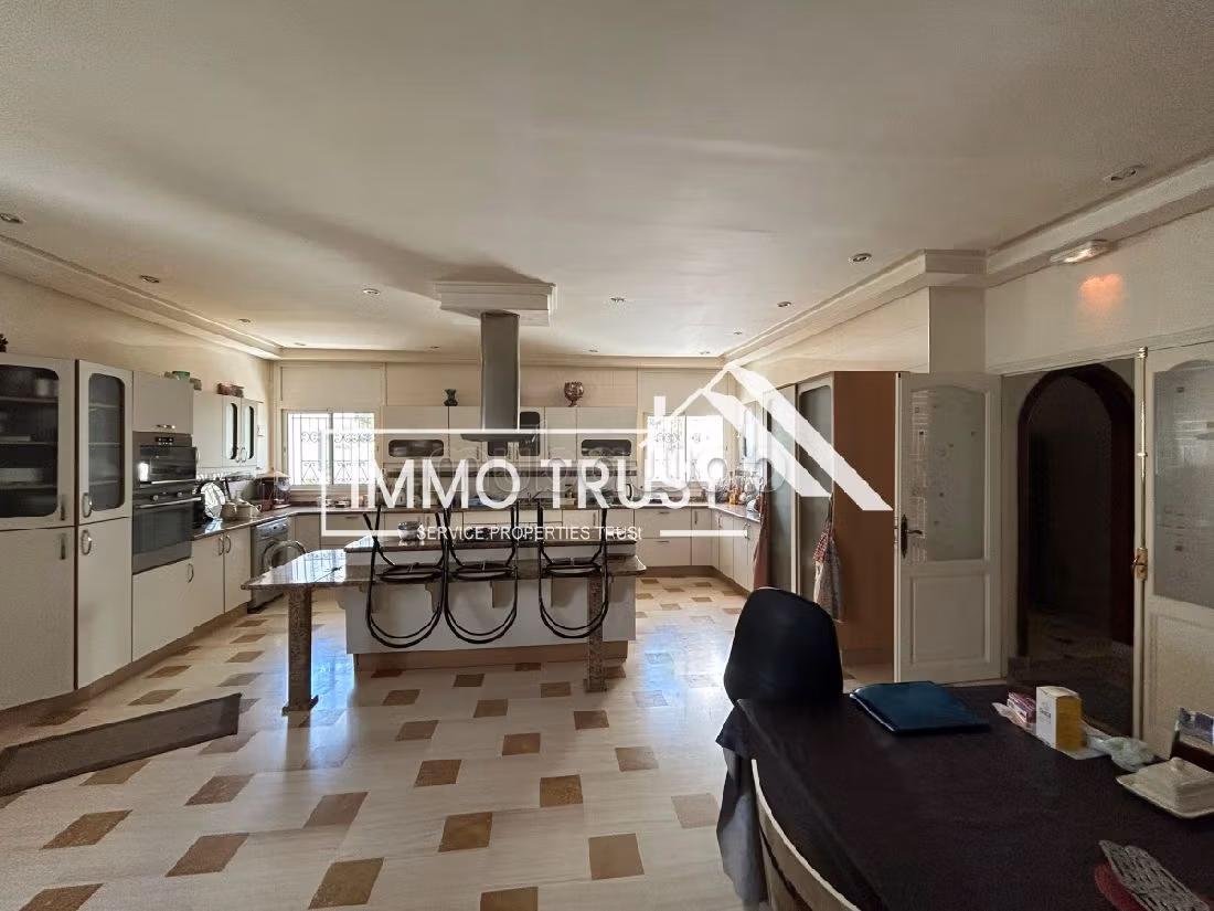 Villa plain pied S5 avec piscine à La Soukra