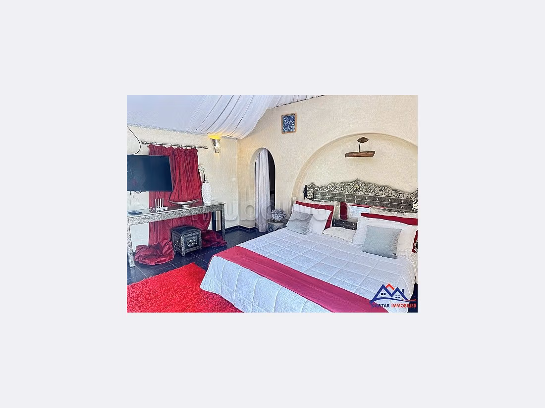 Nu kopen: villa's en luxe woningen in Route de l'Ourika. Oppervlakte 50000 m². Verkoelend zwembad