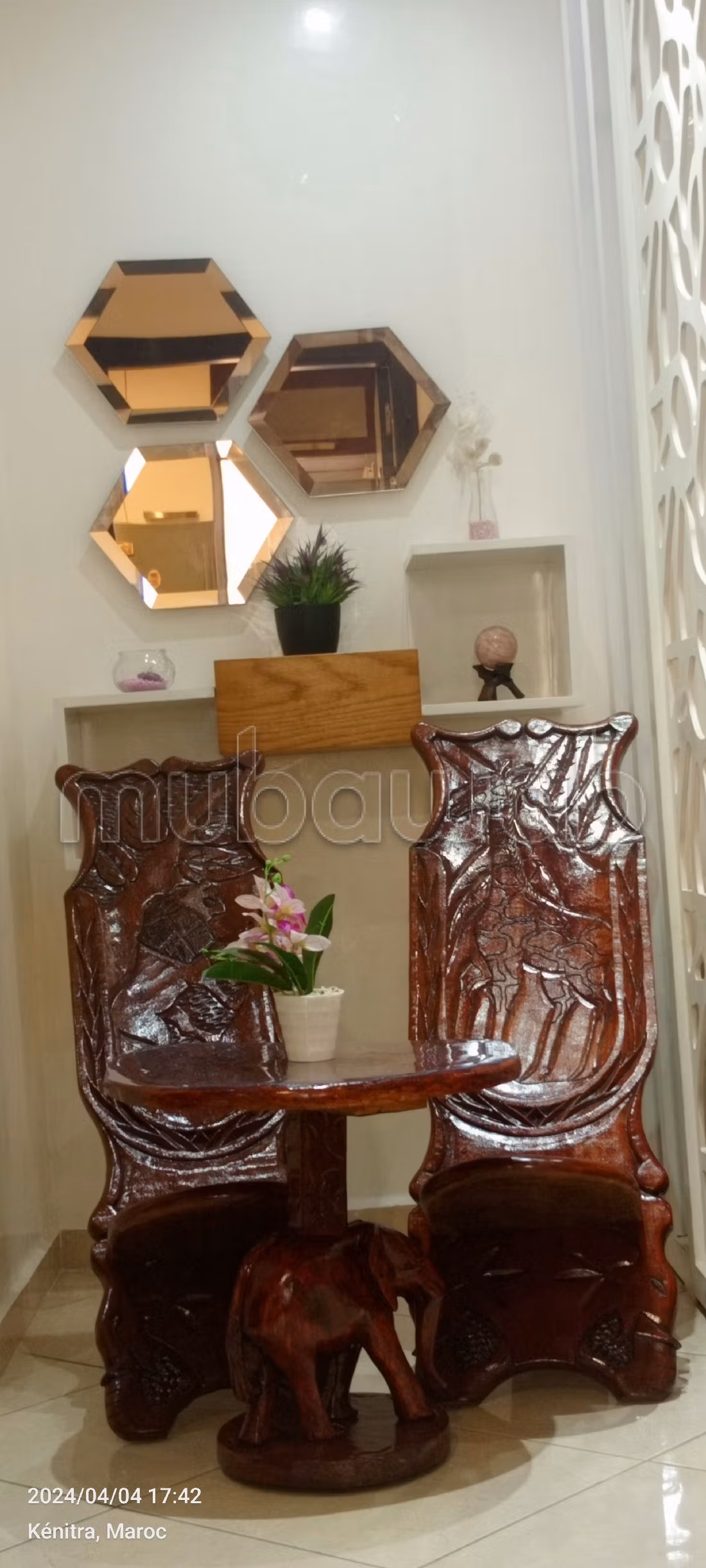 Rent this apartment in Mimosas. Area of 120 m². Furnishings.