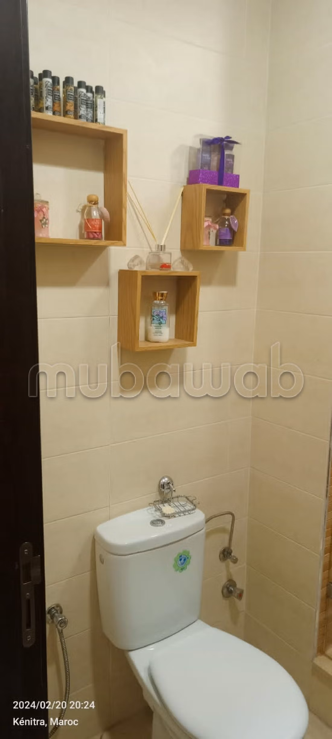 Rent this apartment in Mimosas. Area of 120 m². Furnishings.