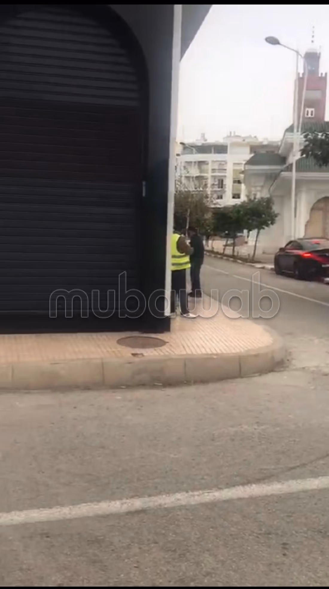 Nu huren: commercieel vastgoed in Wilaya. Totale oppervlakte 395 m². Verstevigde deur en beveiligingssysteem