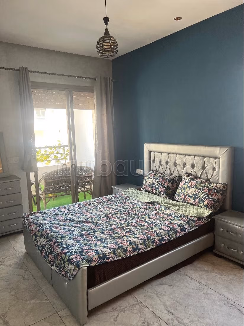 Vend appartement à El Mansouria. 1 Pièce. Meublé