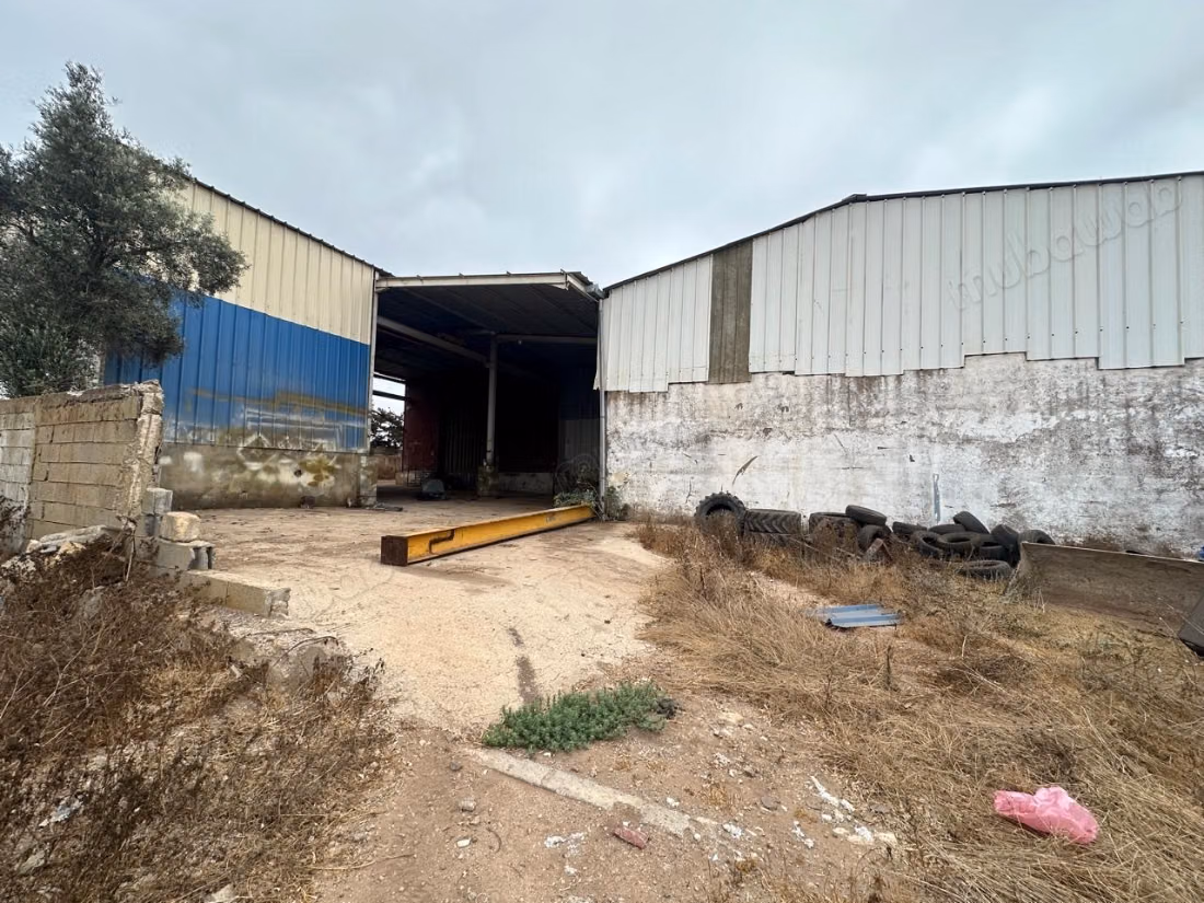 Tenuta agricola in vendita. Superficie totale 10000 m²