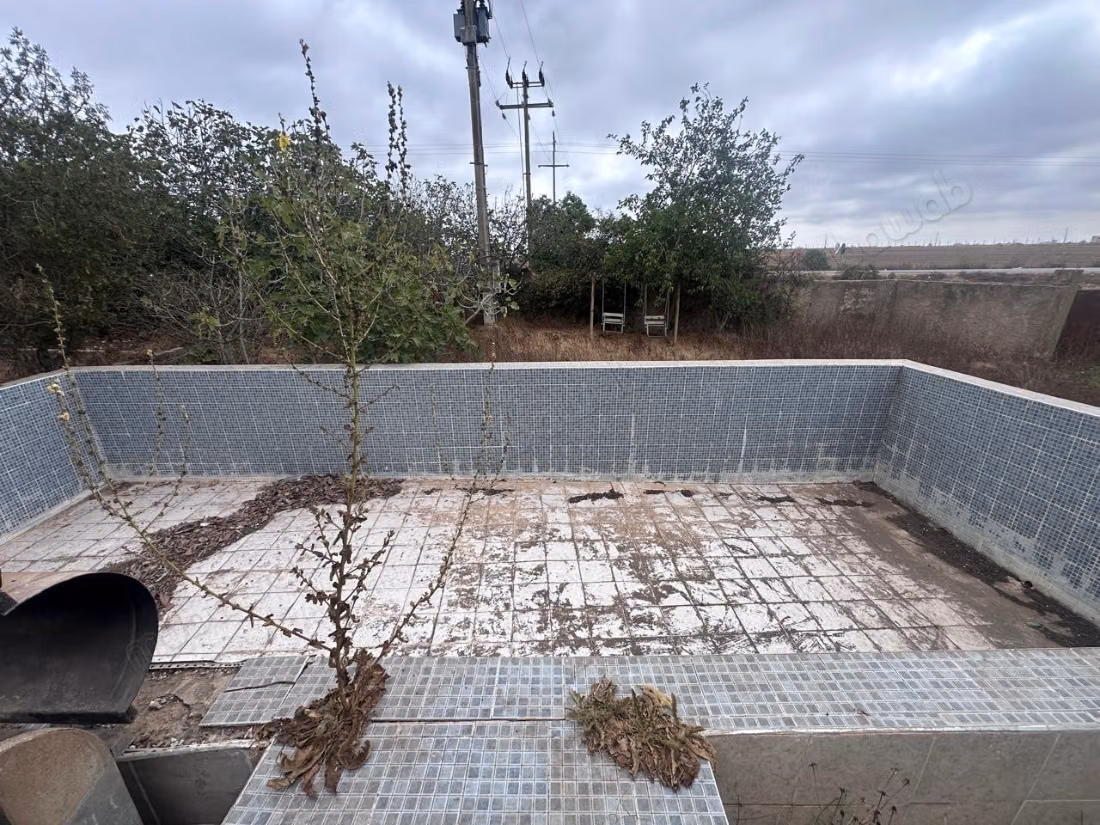 Tenuta agricola in vendita. Superficie totale 10000 m²