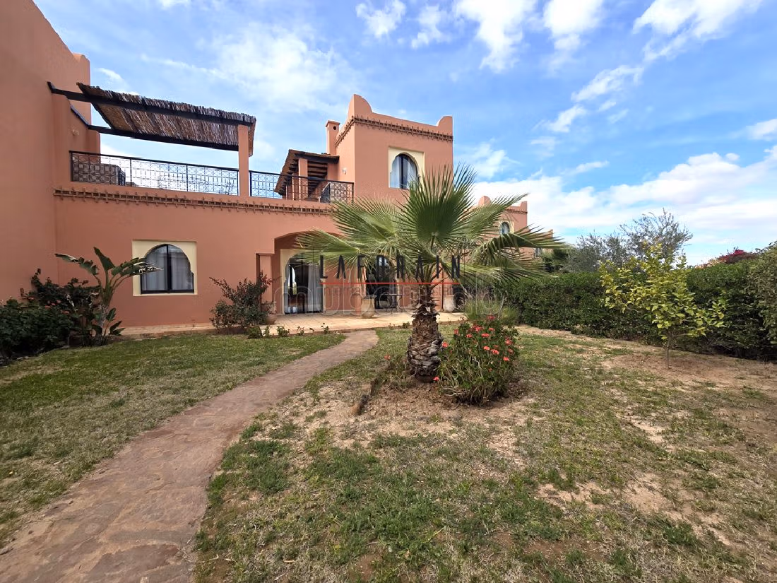 Luxueuses propriétés de 175m² avec piscines