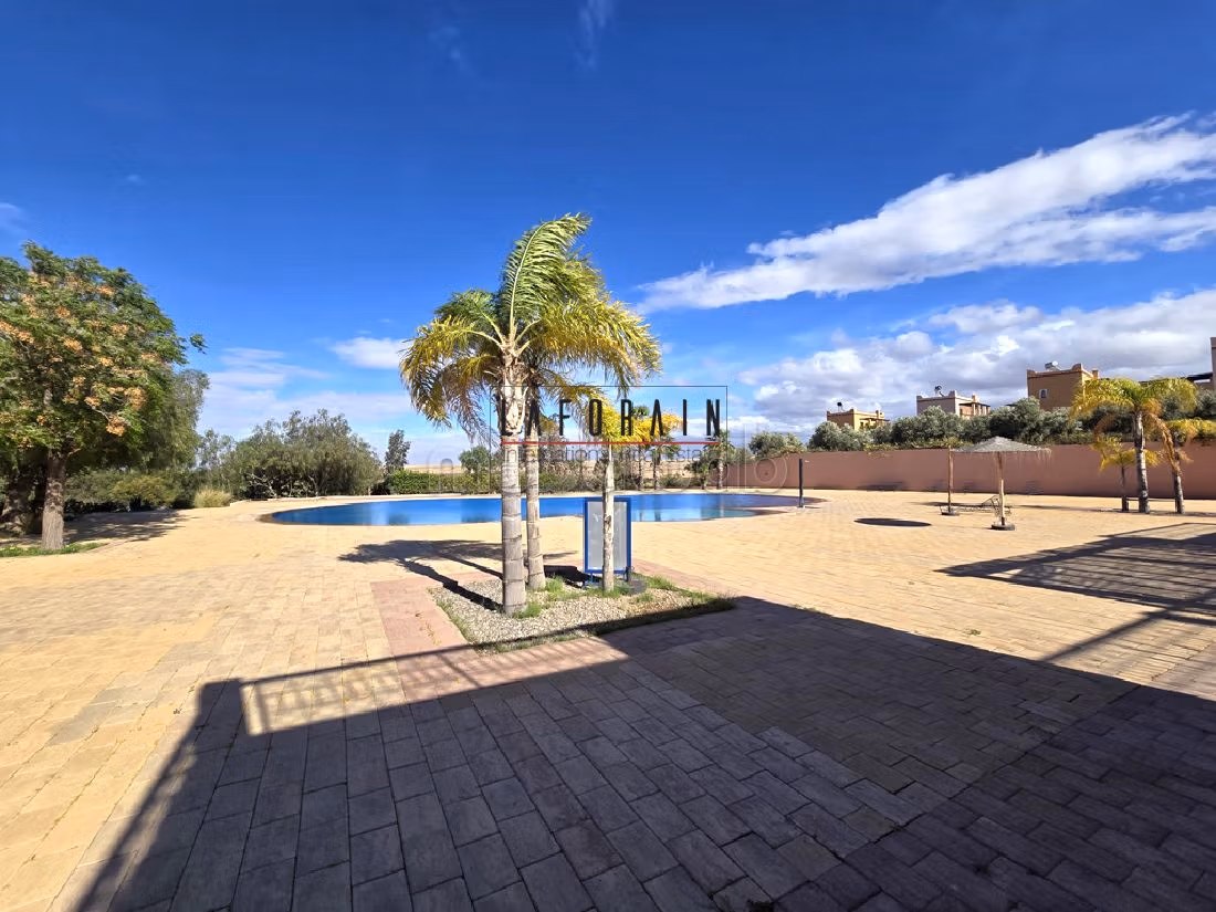 Luxueuses propriétés de 175m² avec piscines