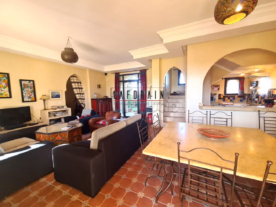 Luxueuses propriétés de 175m² avec piscines