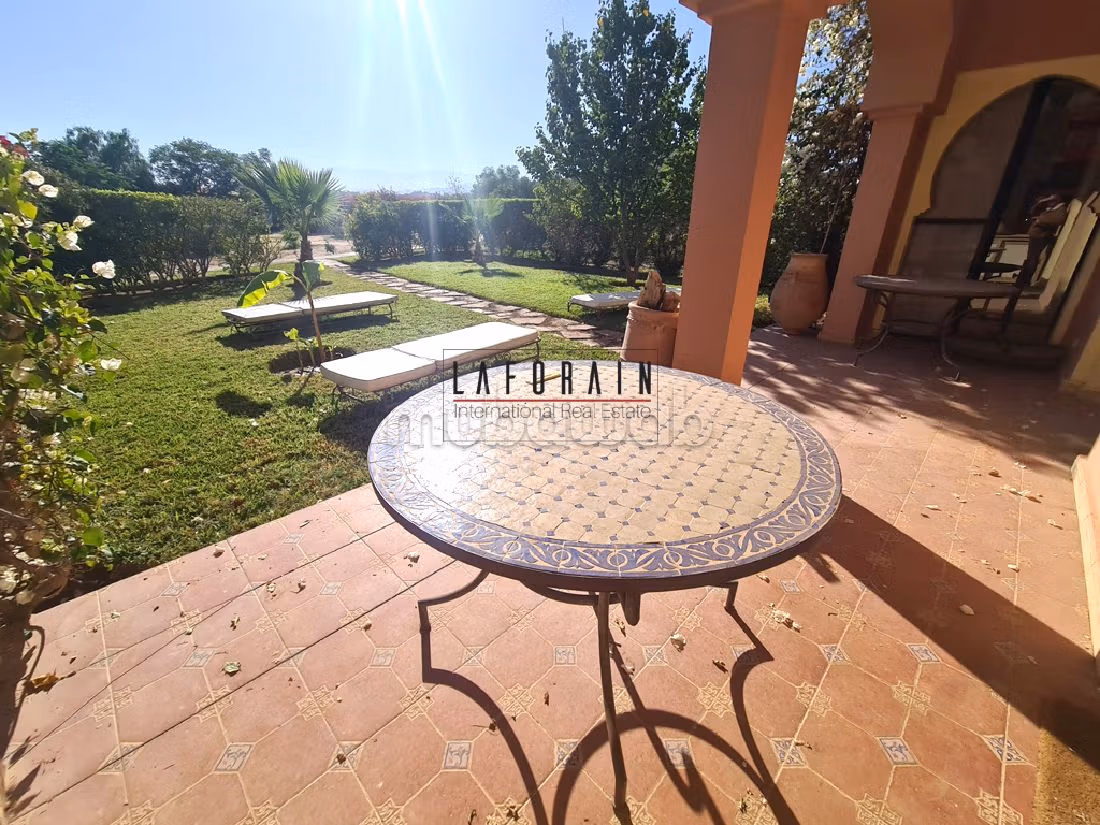 Luxueuses propriétés de 175m² avec piscines