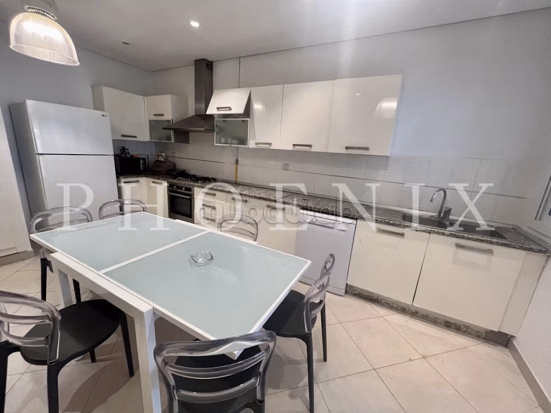 Duplex S3 meublé vue sur mer à Gammarth