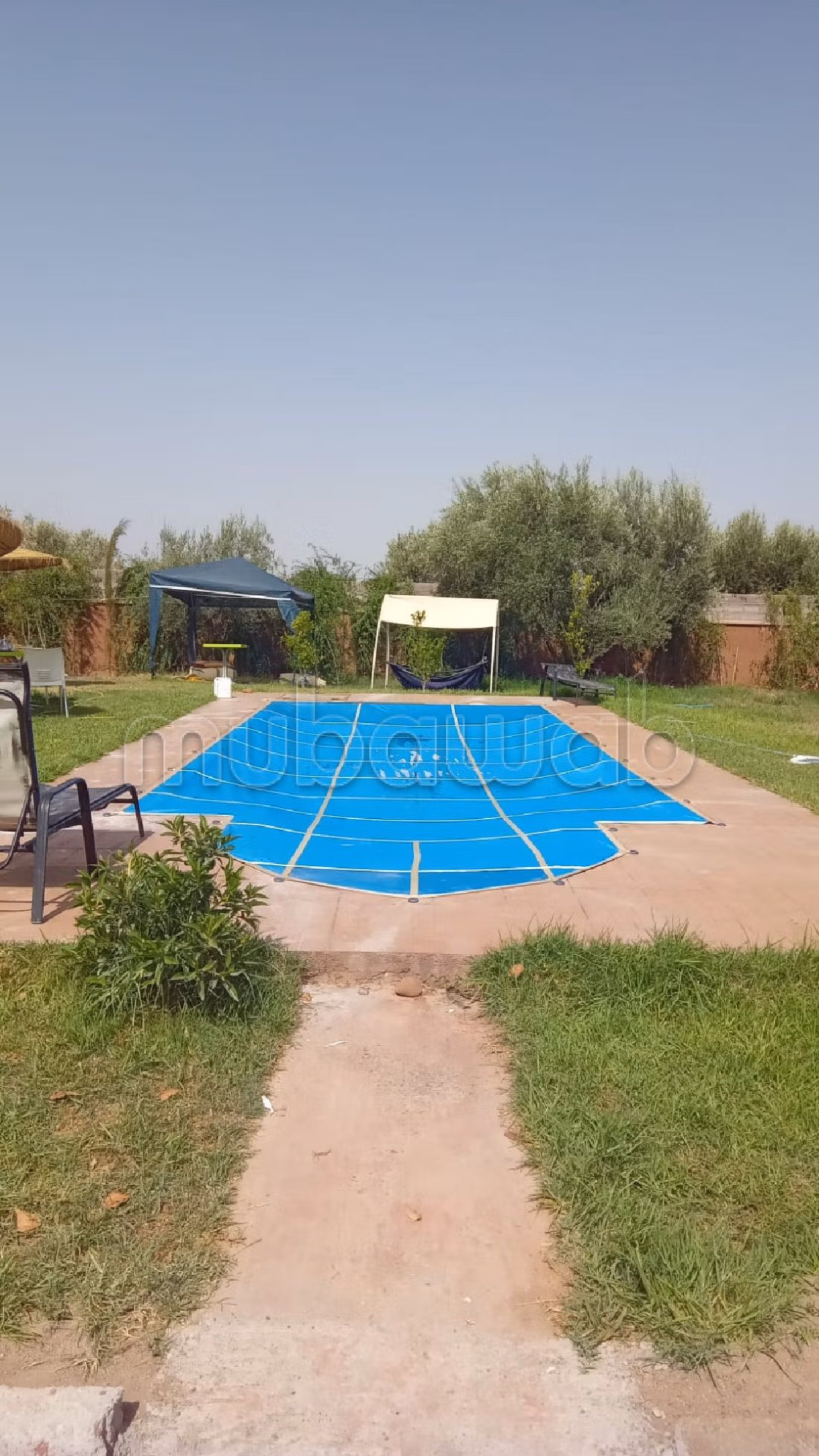 فيلا جميلة للبيع باغمات. المساحة الكلية 1167 م². مفروشة