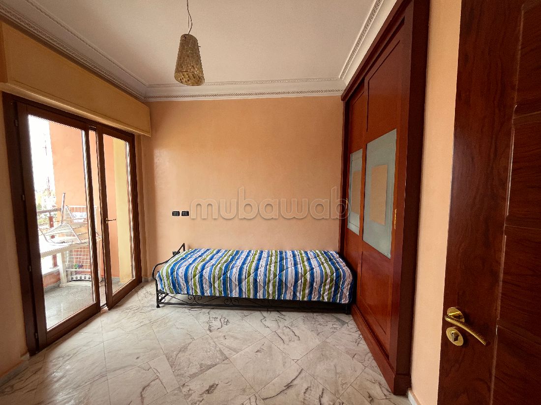 Apartment for rent in Guéliz. 4 comfortable rooms. Dressing room. Mubawab
